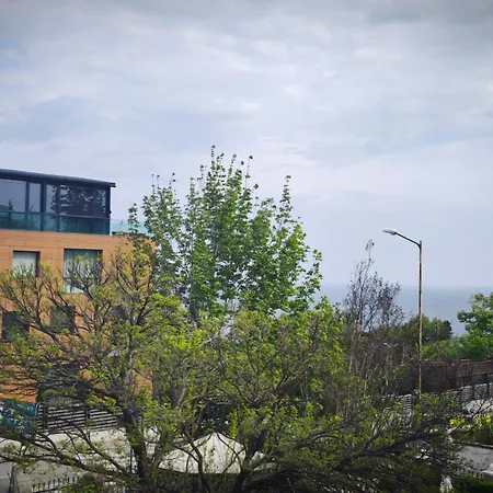 Jade - With Parking Apartment