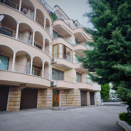 Jade - With Parking * Várna